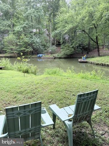 408 WESTOVER PKWY, Locust Grove, VA 22508