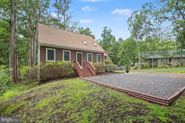 408 WESTOVER PKWY, Locust Grove, VA 22508