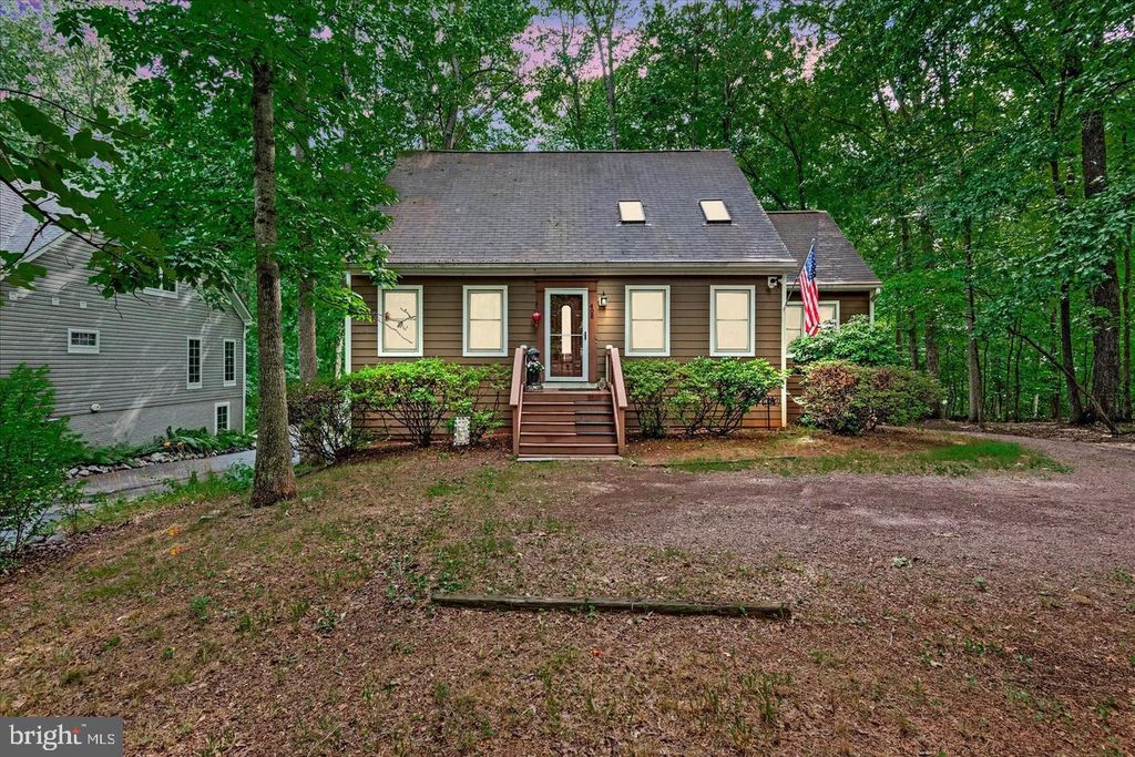 408 WESTOVER PKWY, Locust Grove, VA 22508