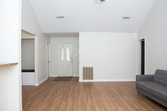 9526 Dundalk Street, Spring, TX 77379