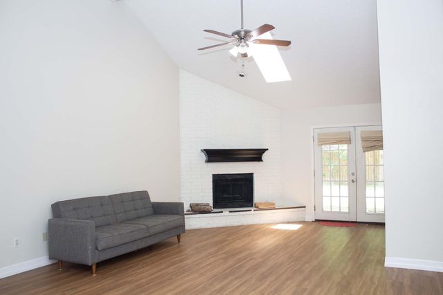 9526 Dundalk Street, Spring, TX 77379