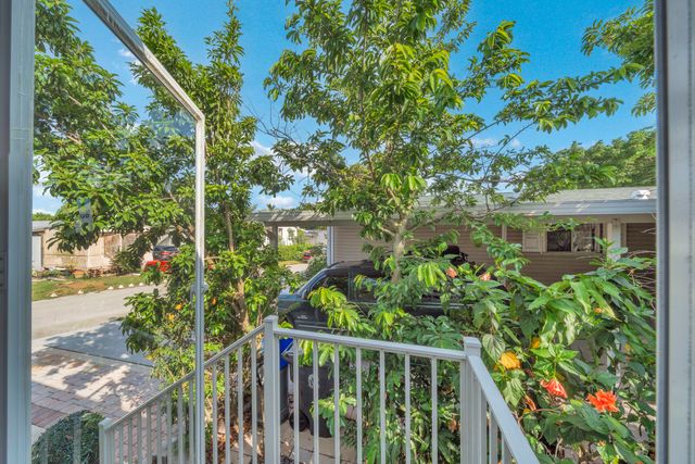 4625 Jill Place, Greenacres, FL 33463