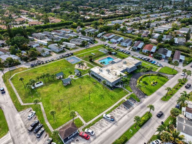 4625 Jill Place, Greenacres, FL 33463