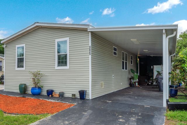 4625 Jill Place, Greenacres, FL 33463