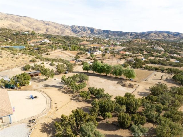 6535 Juniper Crest Road, Agua Dulce, CA 91390