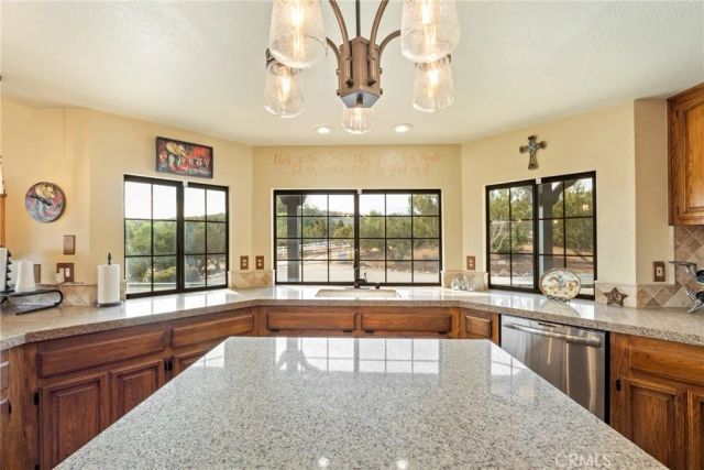 6535 Juniper Crest Road, Agua Dulce, CA 91390