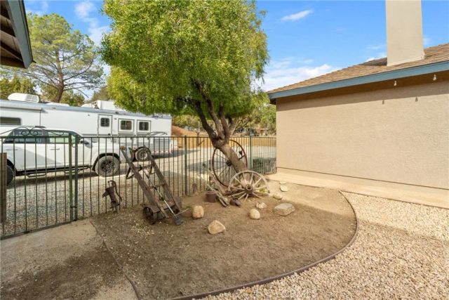 6535 Juniper Crest Road, Agua Dulce, CA 91390