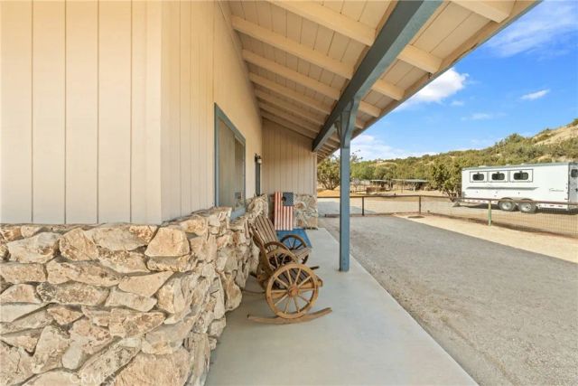 6535 Juniper Crest Road, Agua Dulce, CA 91390