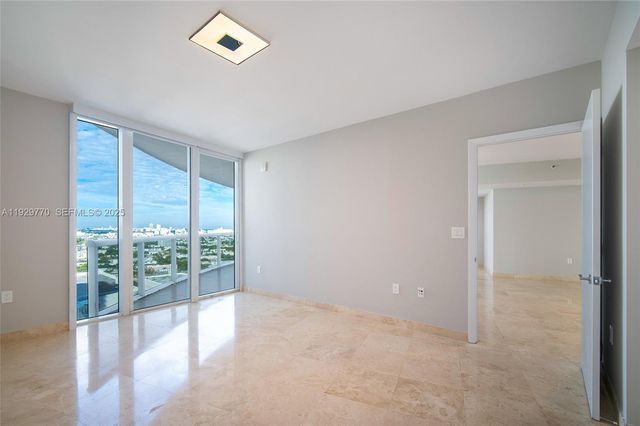 400 Alton Rd 2309, Miami Beach, FL 33139