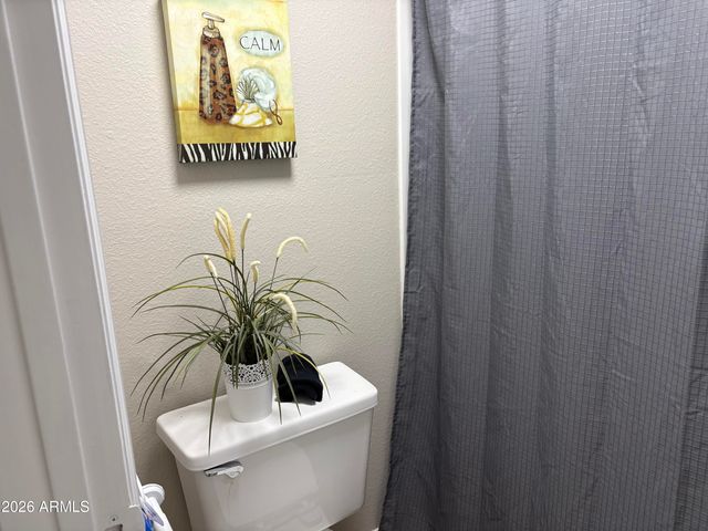 461 W Holmes Avenue 132, Mesa, AZ 85210