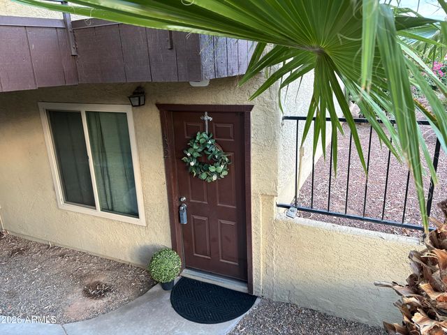 461 W Holmes Avenue 132, Mesa, AZ 85210