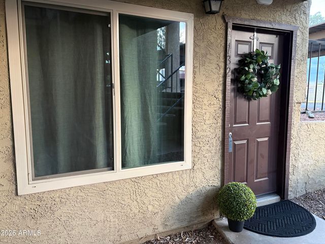 461 W Holmes Avenue 132, Mesa, AZ 85210