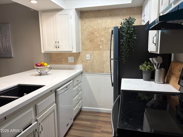 461 W Holmes Avenue 132, Mesa, AZ 85210
