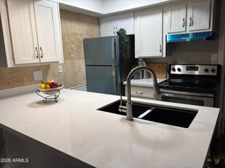 461 W Holmes Avenue 132, Mesa, AZ 85210