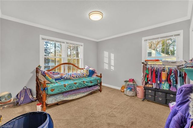 921 Lake W Drive, Thomasville, NC 27360