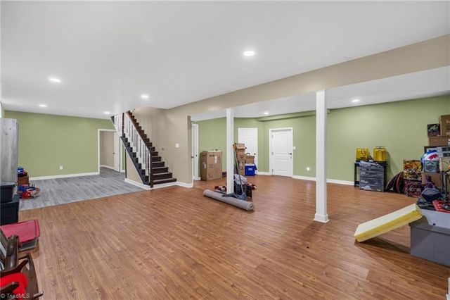 921 Lake W Drive, Thomasville, NC 27360