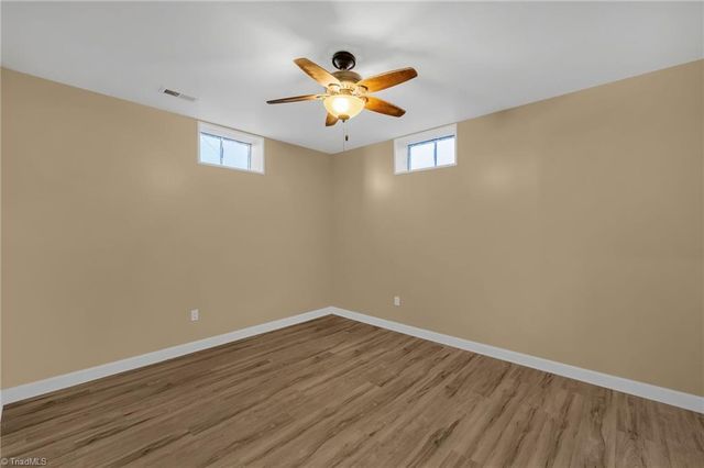 921 Lake W Drive, Thomasville, NC 27360