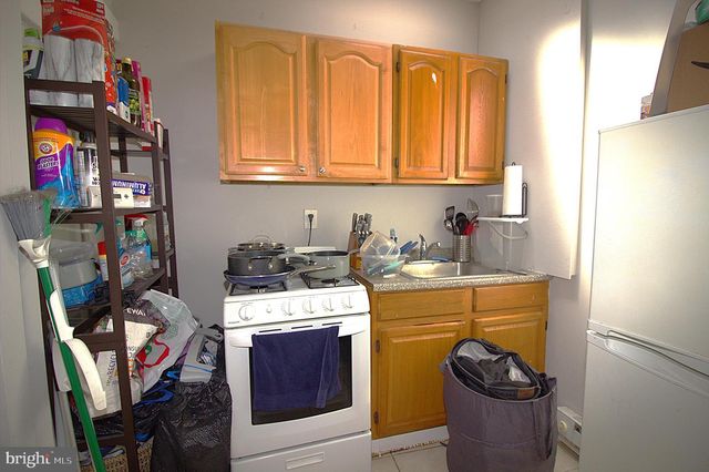 2414 SAINT PAUL ST, Baltimore, MD 21218