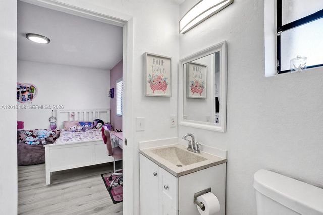 13501 SW 62nd St 101, Miami, FL 33183