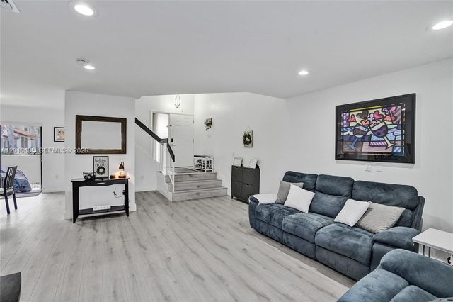 13501 SW 62nd St 101, Miami, FL 33183