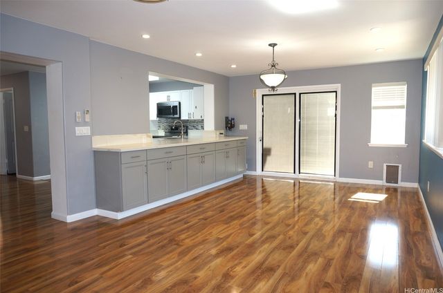 95-1078 Kahakiki Street, Mililani, HI 96789