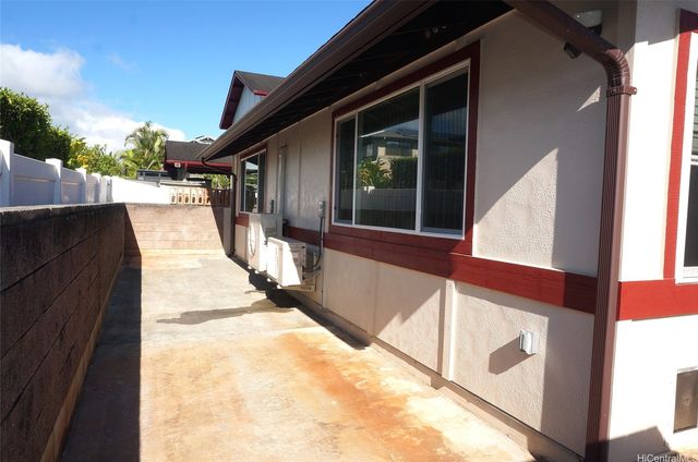 95-1078 Kahakiki Street, Mililani, HI 96789