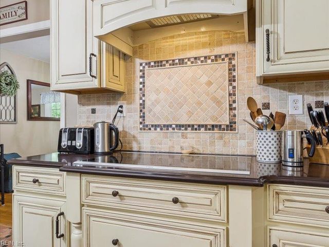 503 Old Dominion RD, Yorktown, VA 23692