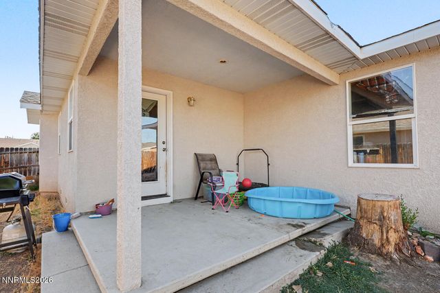 489 Torrey Pines Drive, Fallon, NV 89406