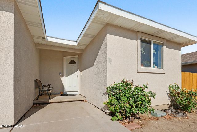 489 Torrey Pines Drive, Fallon, NV 89406