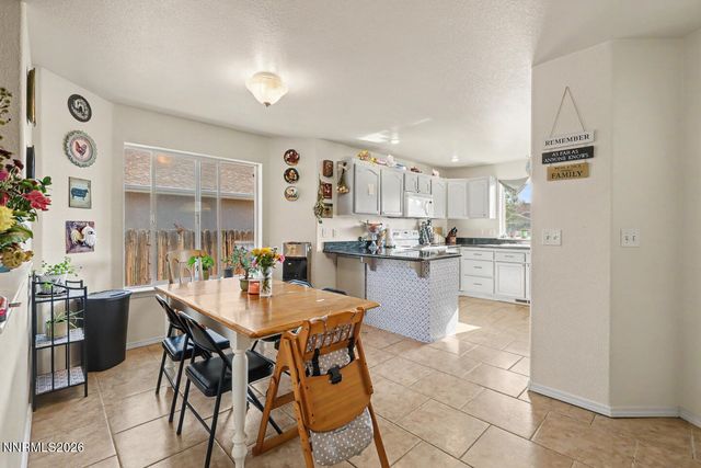489 Torrey Pines Drive, Fallon, NV 89406