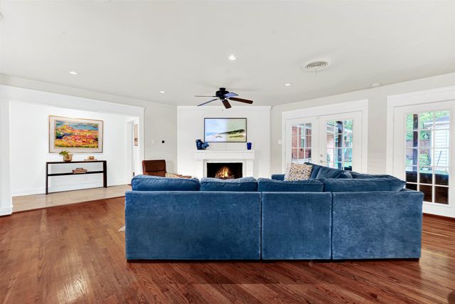 9634 Shoreview Road, Dallas, TX 75238