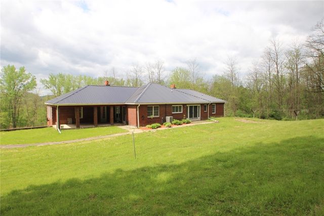 2240 Hydesville Road, Arcadia, NY 14513