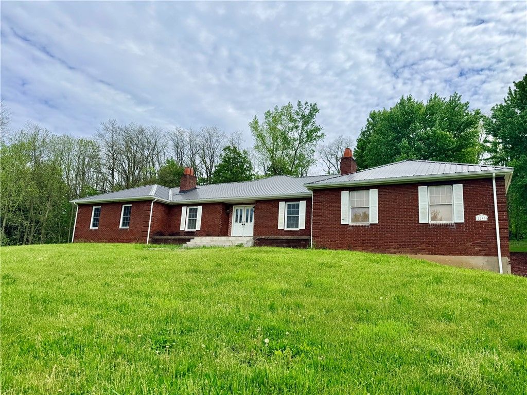 2240 Hydesville Road, Arcadia, NY 14513