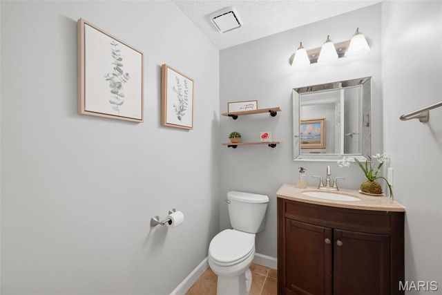 3699 Banbury Drive, St Charles, MO 63303