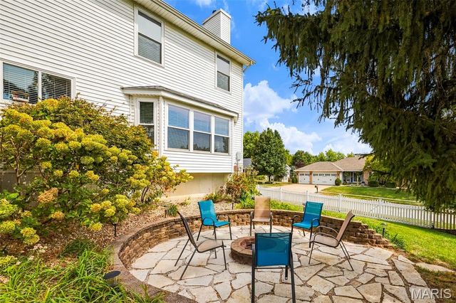 3699 Banbury Drive, St Charles, MO 63303