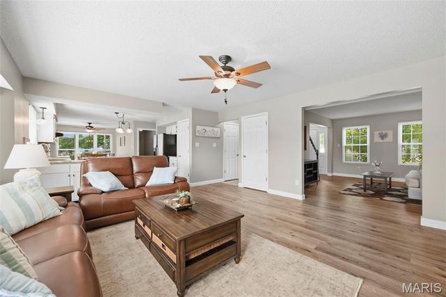 3699 Banbury Drive, St Charles, MO 63303
