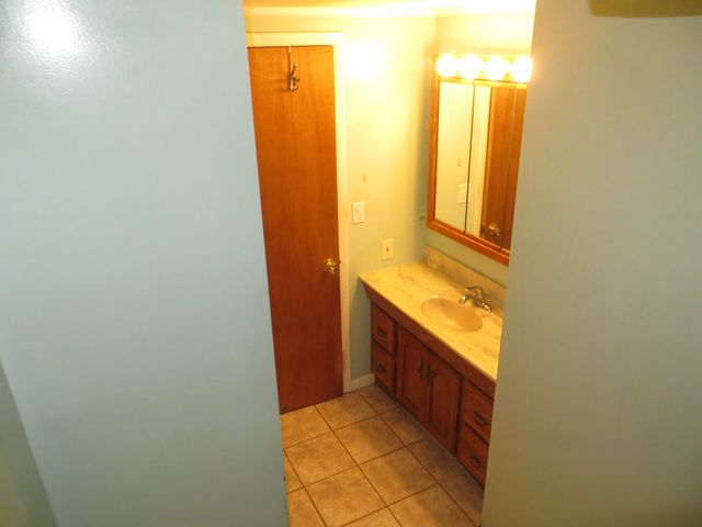 25012 Kenneth Avenue, Edwardsburg, MI 49112