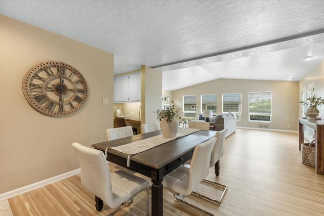 1513 Dartmouth Drive NE, Albuquerque, NM 87106
