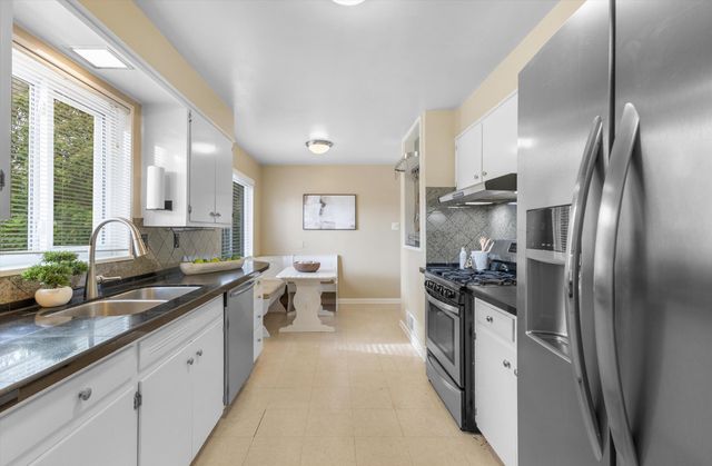 1513 Dartmouth Drive NE, Albuquerque, NM 87106
