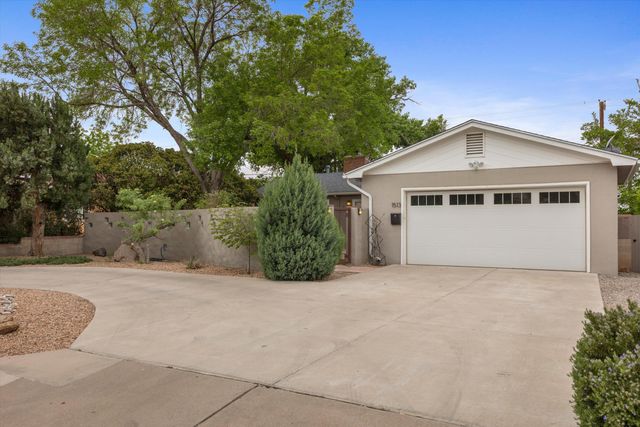 1513 Dartmouth Drive NE, Albuquerque, NM 87106