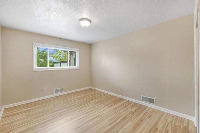 1513 Dartmouth Drive NE, Albuquerque, NM 87106