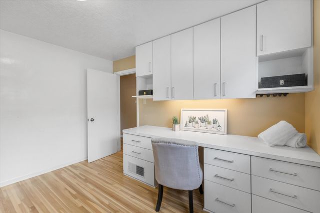 1513 Dartmouth Drive NE, Albuquerque, NM 87106