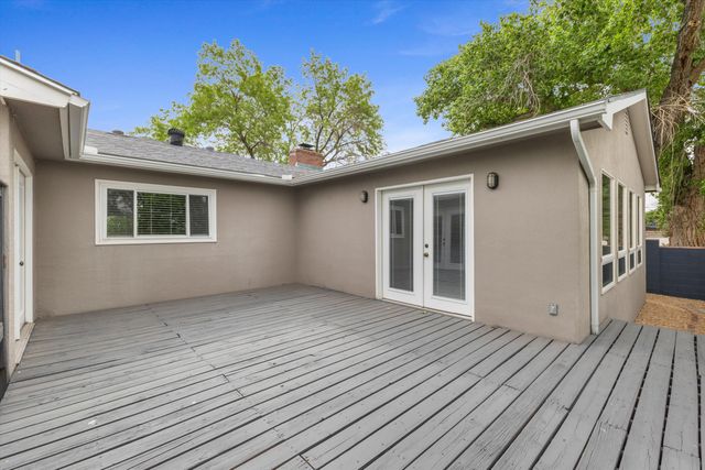 1513 Dartmouth Drive NE, Albuquerque, NM 87106