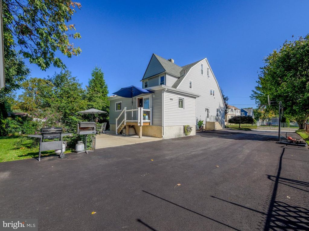 128 ISABEL AVE, GLENOLDEN, PA 19036 — photo 5