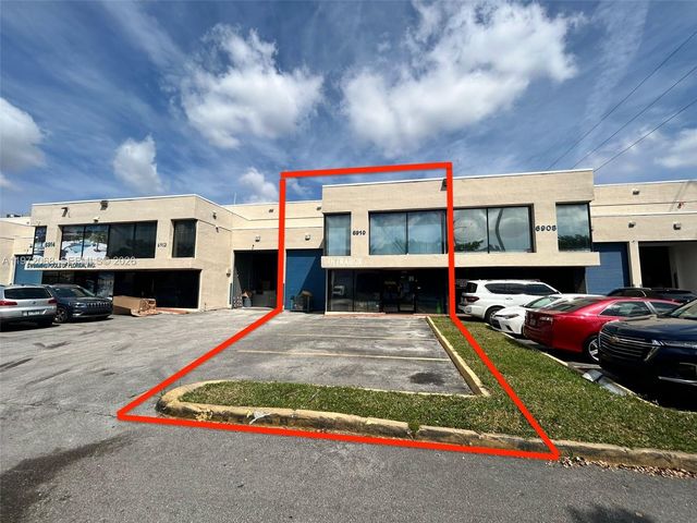 6910 NW 50th St 4-1, Miami, FL 33195