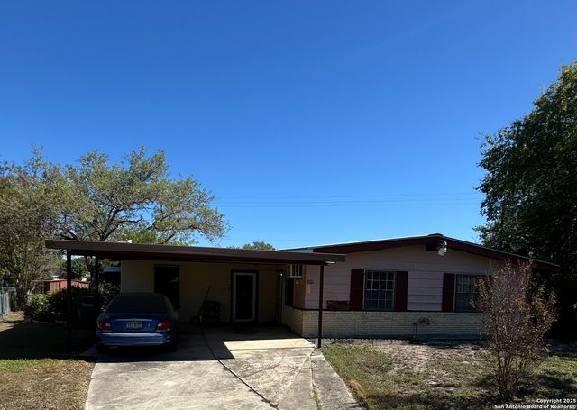 5247 Village Glen, San Antonio, TX 78218