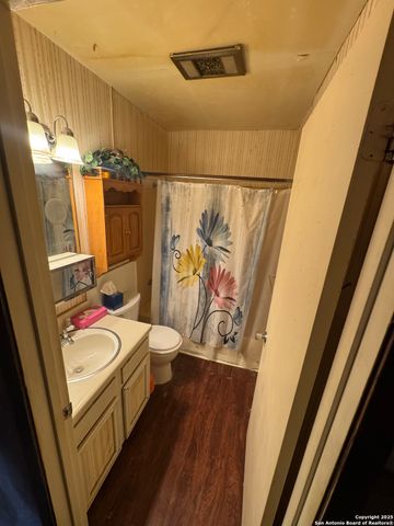 5247 Village Glen, San Antonio, TX 78218