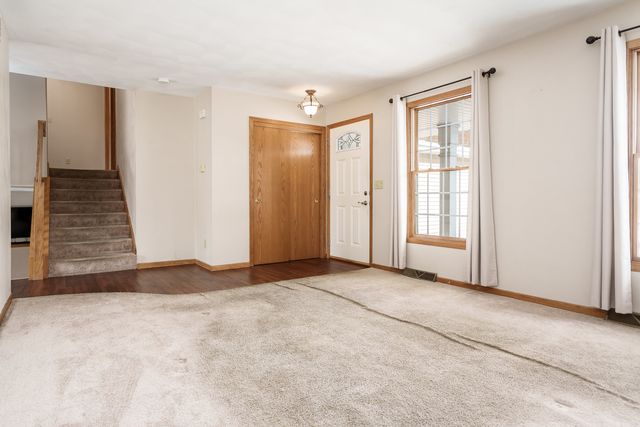 13280 Huntington Chase, Rockton, IL 61072