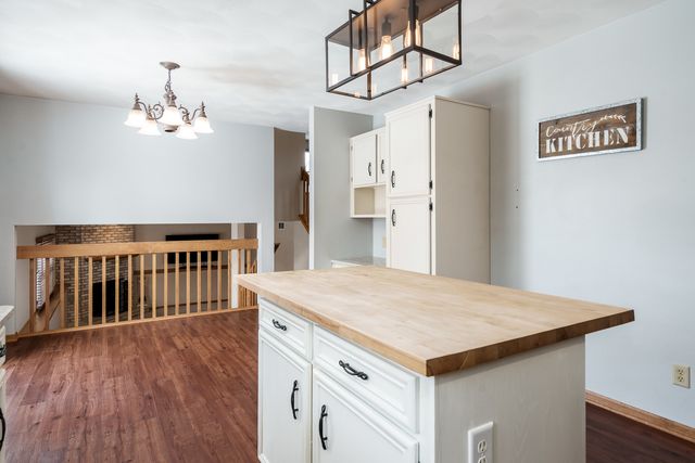 13280 Huntington Chase, Rockton, IL 61072