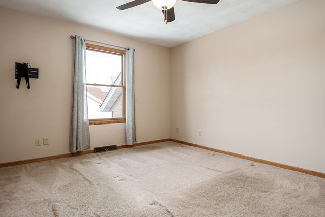 13280 Huntington Chase, Rockton, IL 61072